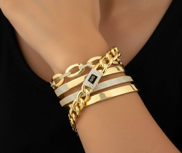 2047 Gold Plated Bangle
