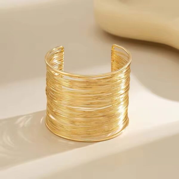 2125 Gold Plated Bangle